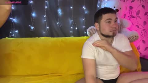 Snapshot of coupleinspire chatting on 2, 12, 2025 Emily Ryan online show from 2, 12, 2025