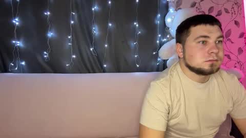 Snapshot of coupleinspire chatting on 3, 12, 2025 Emily Ryan online show from 3, 12, 2025