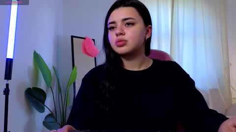 Snapshot of courtneyk_ chatting on 21, 9, 2025 Courtney online show from 21, 9, 2025