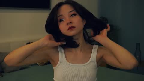 Yui online show from 10, 2, 2025