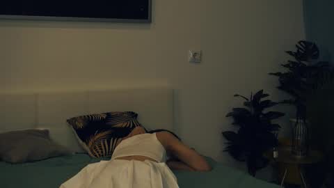 Yui online show from 13, 2, 2025