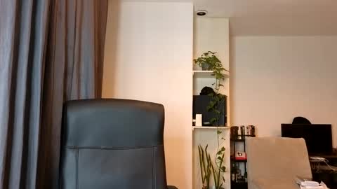 Snapshot of cowboylean chatting on 4, 2, 2025 cbl online show from 4, 2, 2025