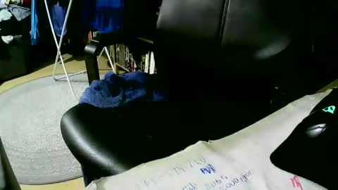 Snapshot of coyote017 chatting on 4, 2, 2025 coyote017 online show from 4, 2, 2025