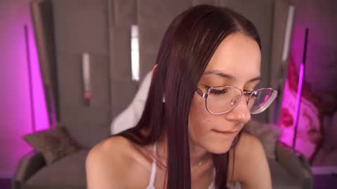 cozymell online show from 11, 3, 2025