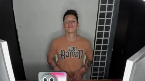 crazy_acouple_donpillo online show from 19, 10, 2025