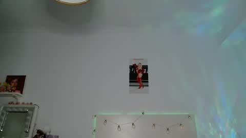 Snapshot of crazy_sweetie chatting on 23, 10, 2025 crazy sweetie online show from 23, 10, 2025