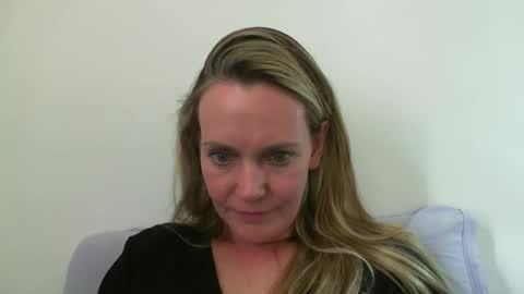 Snapshot of crazyanny chatting on 13, 1, 2025 Anny online show from 13, 1, 2025