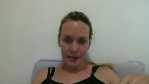 Snapshot of crazyanny chatting on 19, 1, 2025 Anny online show from 19, 1, 2025