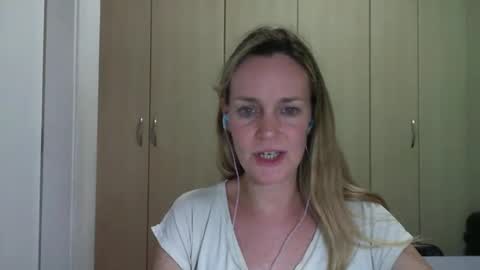 Snapshot of crazyanny chatting on 31, 1, 2025 Anny online show from 31, 1, 2025