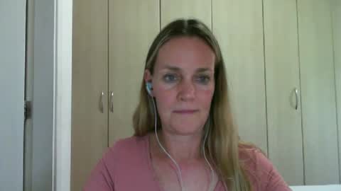 Snapshot of crazyanny chatting on 13, 2, 2025 Anny online show from 13, 2, 2025