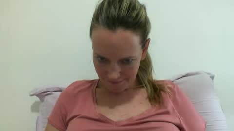 Snapshot of crazyanny chatting on 13, 2, 2025 Anny online show from 13, 2, 2025