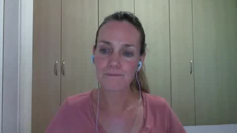 Snapshot of crazyanny chatting on 26, 2, 2025 Anny online show from 26, 2, 2025