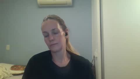 Snapshot of crazyanny chatting on 15, 9, 2025 Anny online show from 15, 9, 2025
