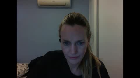 Snapshot of crazyanny chatting on 25, 9, 2025 Anny online show from 25, 9, 2025