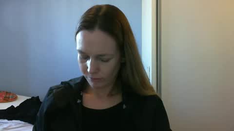 Snapshot of crazyanny chatting on 30, 9, 2025 Anny online show from 30, 9, 2025