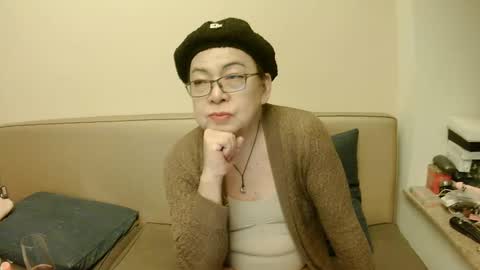 Kelly   online show from 3, 3, 2025