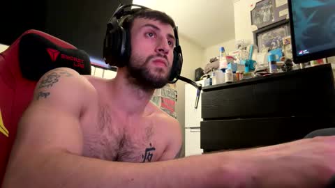 crazydill28 online show from 25, 11, 2025