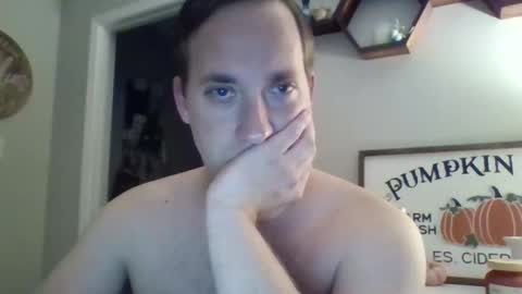 Snapshot of crazyhorn28 chatting on 2, 11, 2025 crazyhorn28 online show from 2, 11, 2025