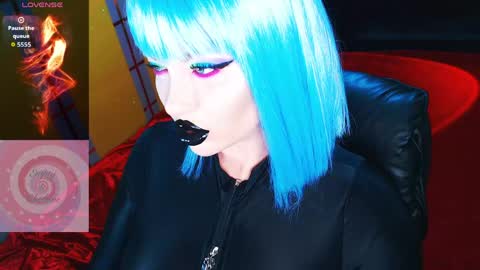 Roxy online show from 17, 5, 2026
