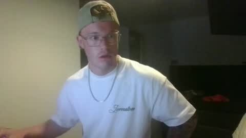 CrazyMaleSlut32 online show from 7, 7, 2026