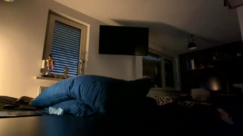 CrazyMaleSlut32 online show from 12, 7, 2026