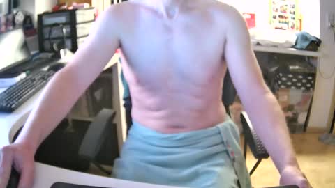 Snapshot of crazystef42 chatting on 17, 12, 2025 crazystef42 online show from 17, 12, 2025