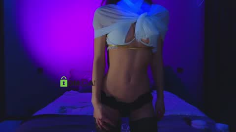 Snapshot of crazzy_cherry chatting on 10, 11, 2025 crazzy cherry online show from 10, 11, 2025