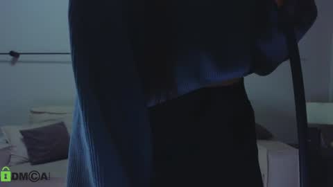 Snapshot of crazzy_cherry chatting on 25, 11, 2025 crazzy cherry online show from 25, 11, 2025