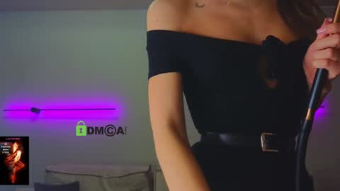 Snapshot of crazzy_cherry chatting on 5, 12, 2025 crazzy cherry online show from 5, 12, 2025