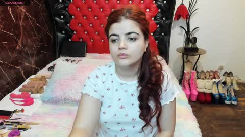 Snapshot of crazzy_pussy chatting on 2, 2, 2025 Ana  online show from 2, 2, 2025