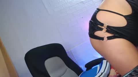 A S H L Y online show from 1, 3, 2025