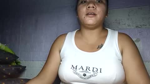 Snapshot of creamy_cunt4uxx chatting on 17, 9, 2025 my pussy always wet online show from 17, 9, 2025