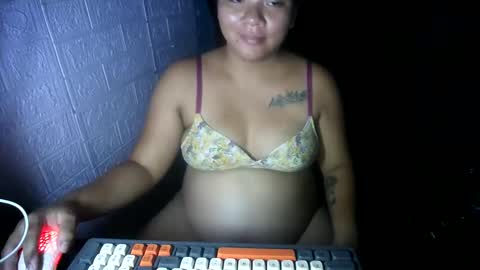 Snapshot of creamy_cunt4uxx chatting on 27, 4, 2026 my pussy always wet online show from 27, 4, 2026