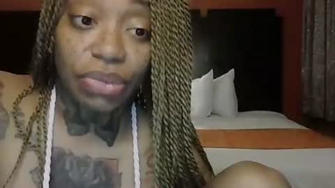 CreamyExotica online show from 30, 11, 2025