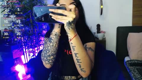 Sophie online show from 4, 4, 2026