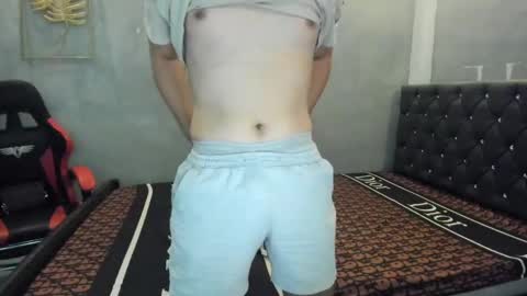 Snapshot of creamynow chatting on 12, 12, 2024 BareCreamyCum online show from 12, 12, 2024