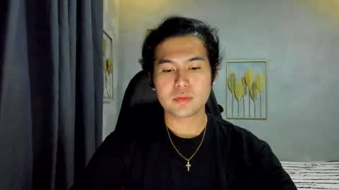 Snapshot of creamynow chatting on 23, 10, 2025 BareCreamyCum online show from 23, 10, 2025