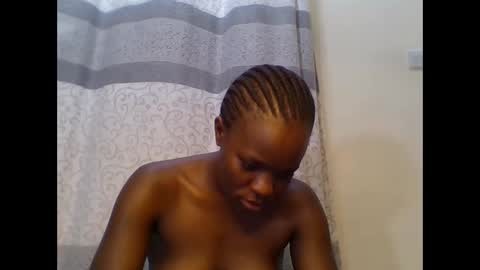 Snapshot of creamypussy15 chatting on 4, 11, 2025 MARY online show from 4, 11, 2025