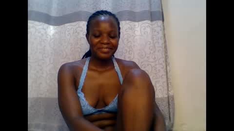 Snapshot of creamypussy15 chatting on 10, 11, 2025 MARY online show from 10, 11, 2025