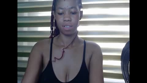 creamyxpussyx online show from 24, 4, 2026