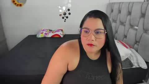 criistal_0 online show from 17, 6, 2026