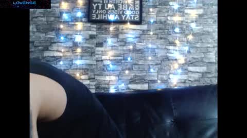 Snapshot of cris_angel01 chatting on 10, 9, 2025 Cris online show from 10, 9, 2025