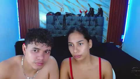 CRISANDMERY online show from 11, 1, 2026