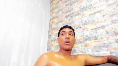 Snapshot of crissavage chatting on 22, 5, 2026 crissavage online show from 22, 5, 2026