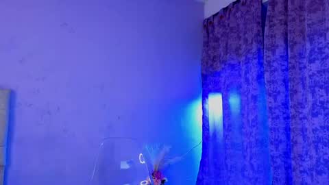 Snapshot of crisstal_7 chatting on 21, 5, 2026 cristal online show from 21, 5, 2026