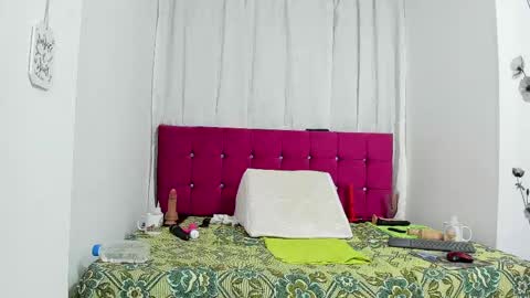 Cristal online show from 13, 2, 2025