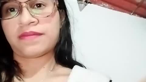 Snapshot of cristal_g19 chatting on 1, 1, 2025 online show from 1, 1, 2025