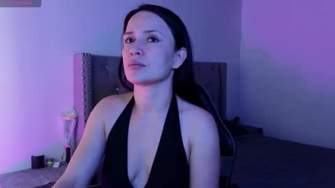  Alejandra from Wednesday to Saturday from 1000 pm to 400 am Colombian hour online show from 28, 11, 2025