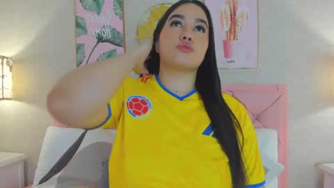 Snapshot of cristal_kane chatting on 7, 7, 2026 cristal online show from 7, 7, 2026