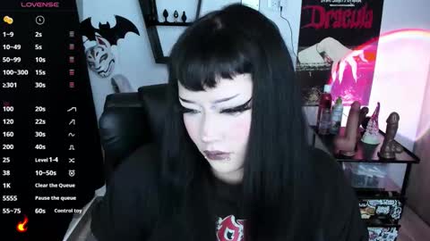 Snapshot of cristal_kosh chatting on 29, 9, 2025 Cris online show from 29, 9, 2025